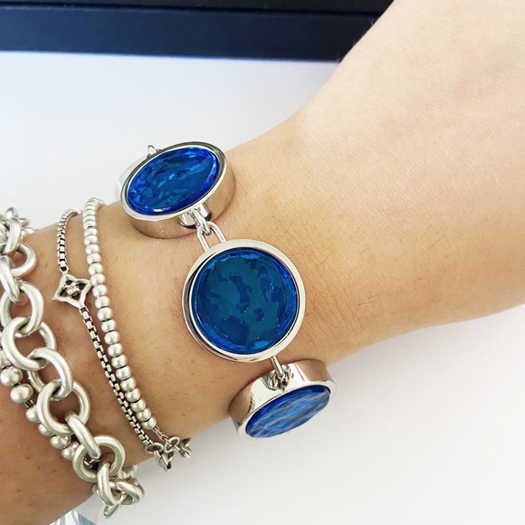 NWT Calvin Klein silver and cobalt blue glass round station bracelet MSRP $199 - Picture 5 of 9
